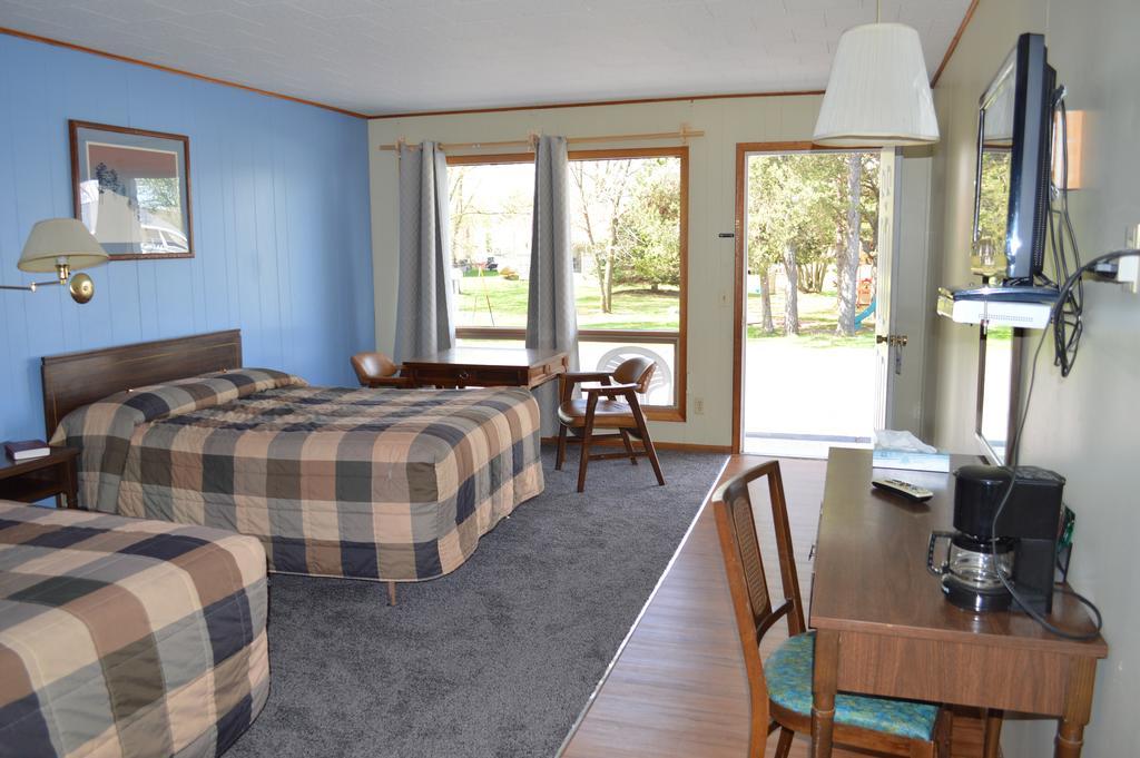 Summer Breeze Resort Wisconsin Dells Exterior photo