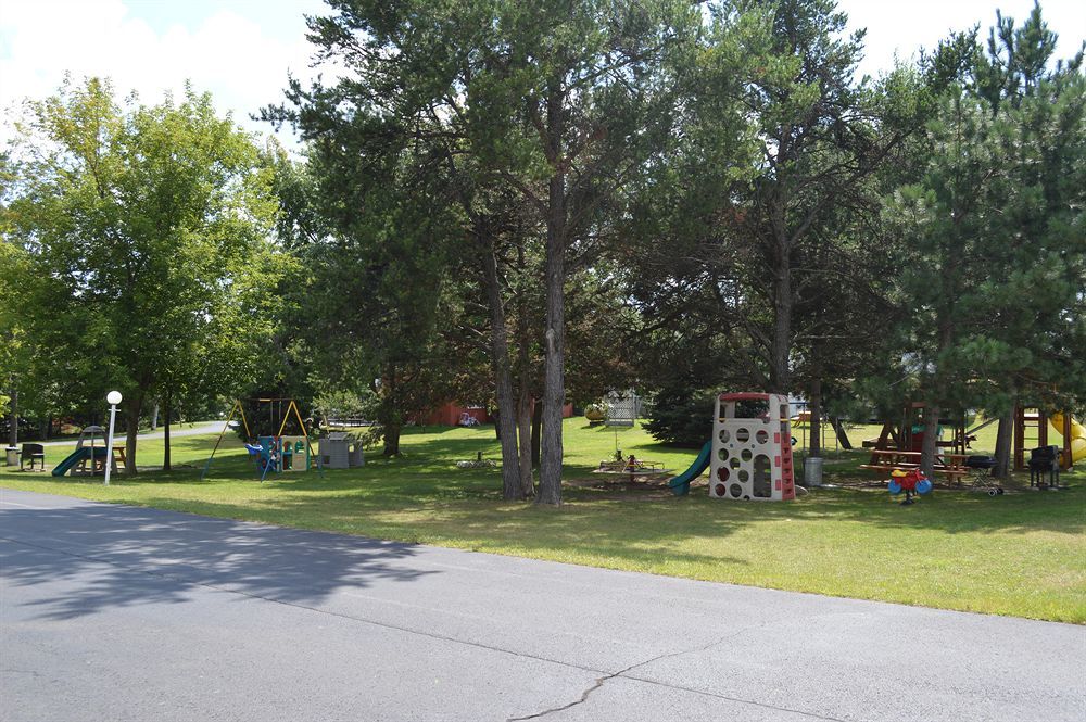 Summer Breeze Resort Wisconsin Dells Exterior photo