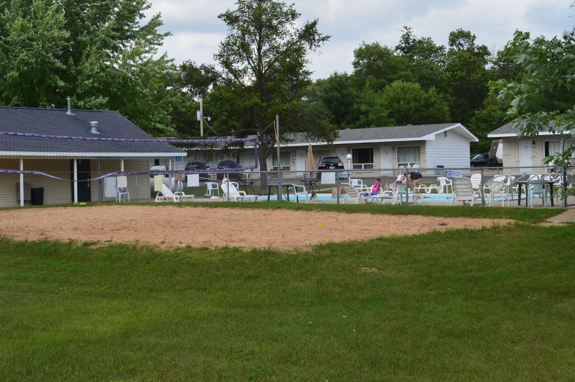 Summer Breeze Resort Wisconsin Dells Exterior photo