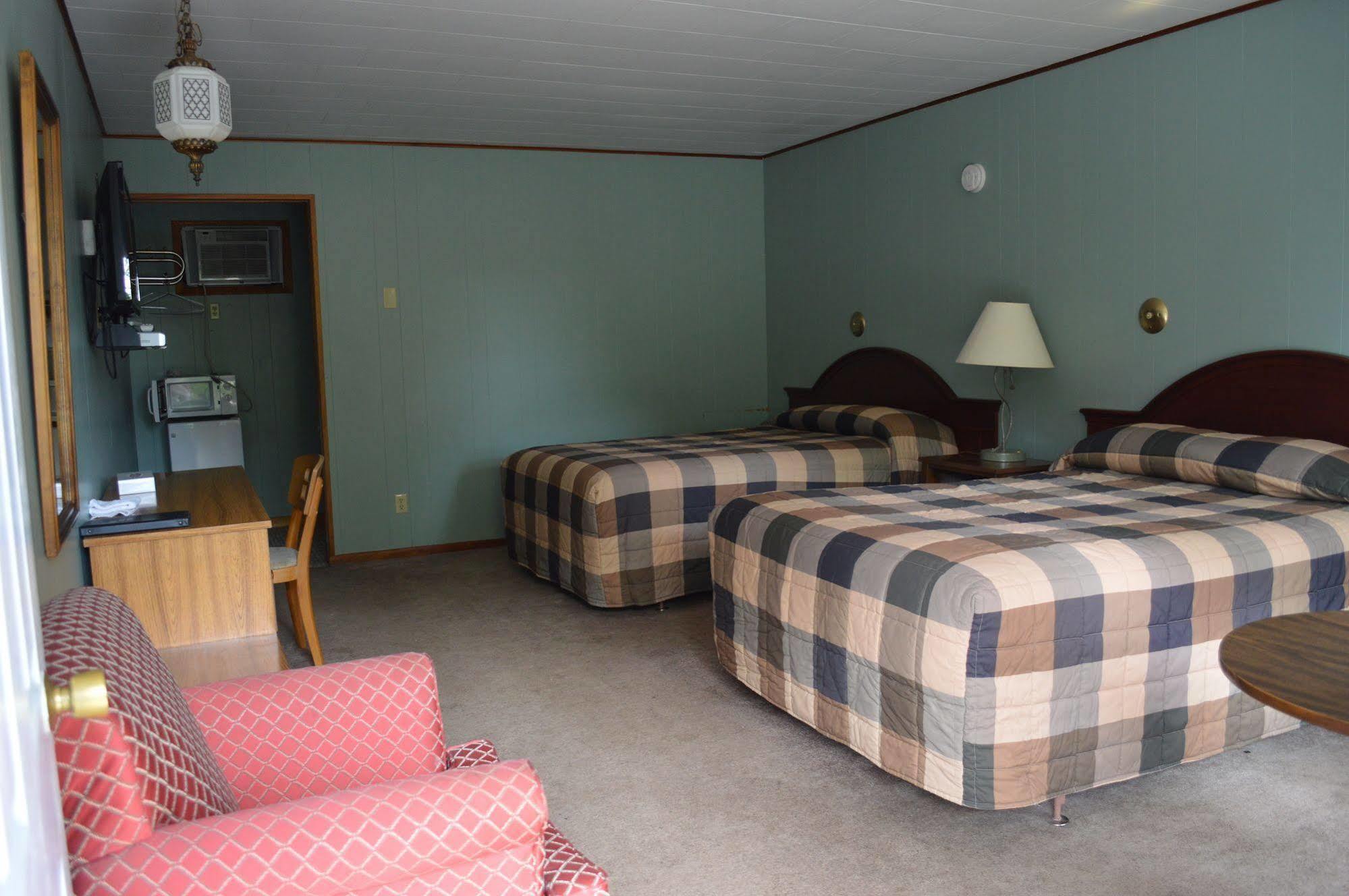 Summer Breeze Resort Wisconsin Dells Exterior photo
